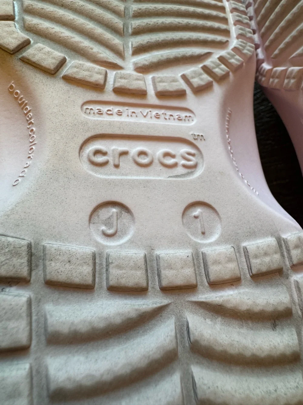 Crocs Splatter Paint Pink Clogs – Kids Size 1 – Gently Used
